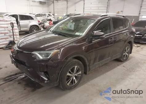 2017 Toyota Rav4 Xle z USA, uszkodzony, nr VIN 2T3RFREV4HW600896